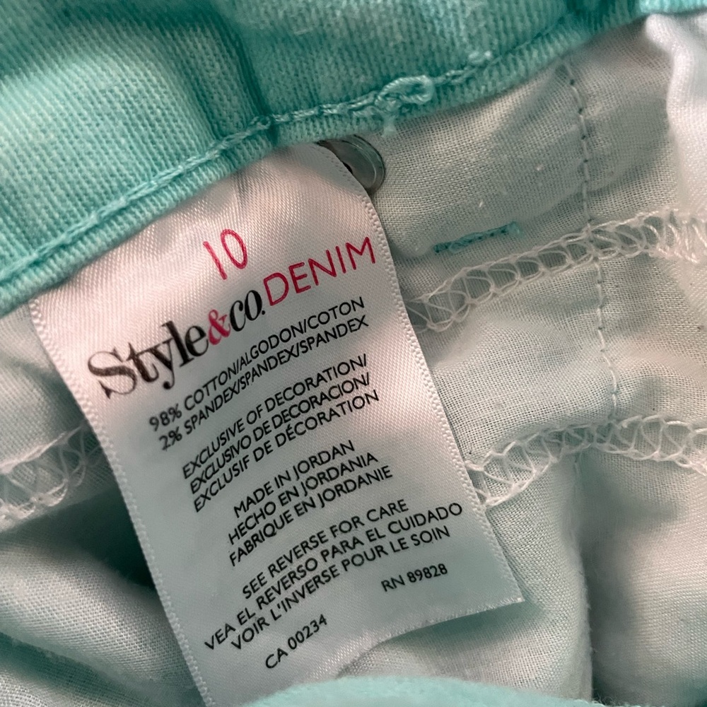 Style & Co Capri Pants - Picture 7 of 7